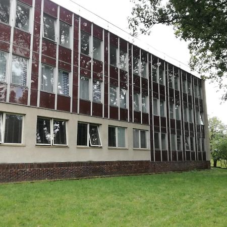 Hotel Hlaska Zlenice Екстер'єр фото
